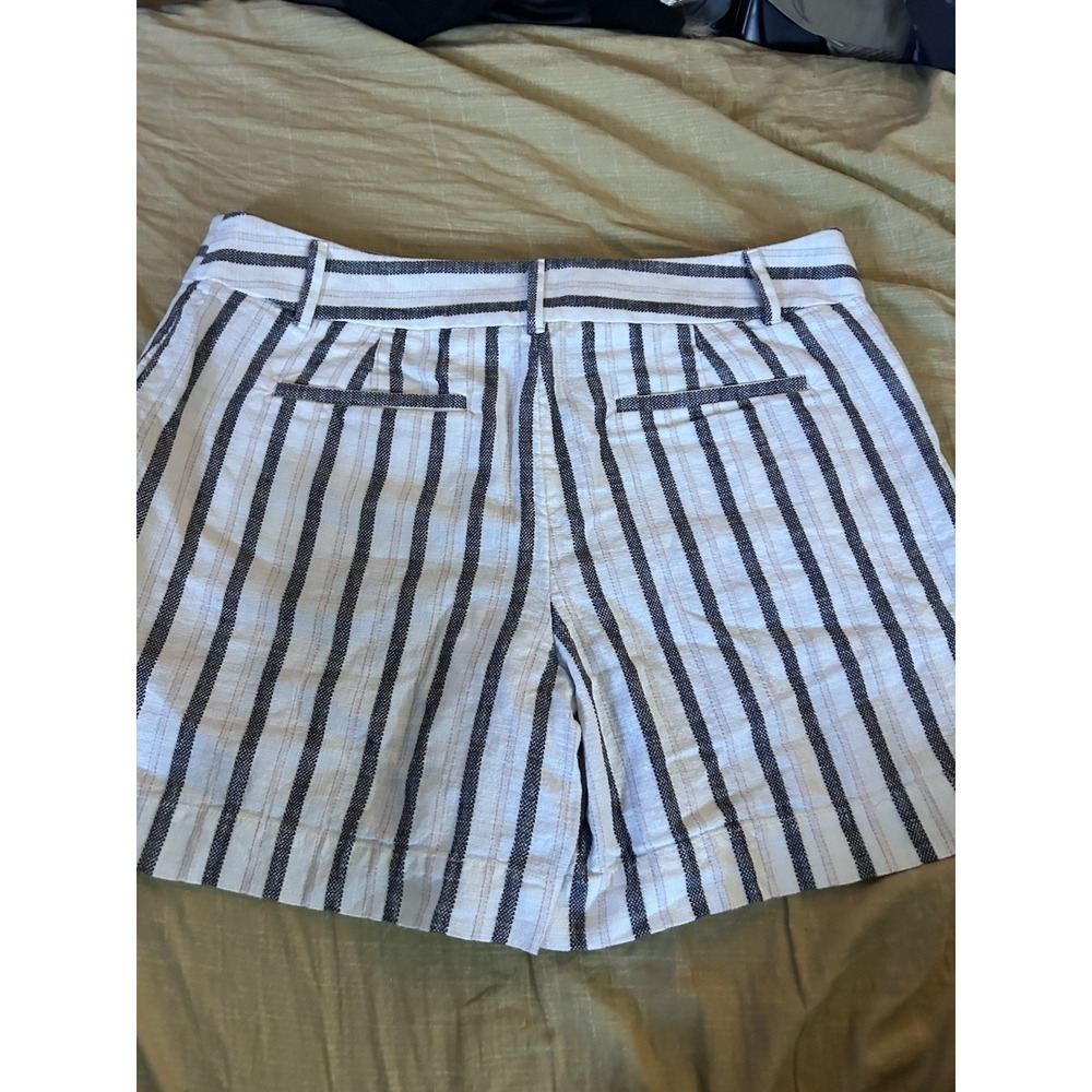 LOFT Women's Striped Shorts Size 12 - Picture 2 of 6
